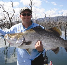 Peter Faust Dam - Airlie Beach Holiday 0