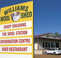 The Williams Woolshed - Airlie Beach Holiday