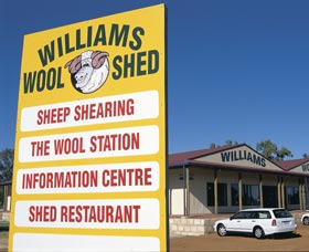 The Williams Woolshed - Airlie Beach Holiday 0
