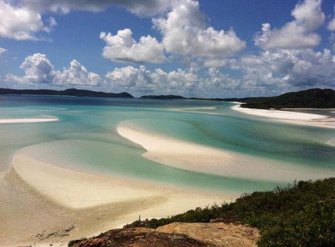Whitsunday Dive Adventures - Airlie Beach Holiday 1