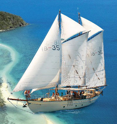 Whitsundays Sailing Adventures - Airlie Beach Holiday 1