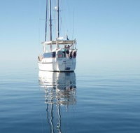 A Whitsunday Luxury Sailing Holiday - Airlie Beach Holiday