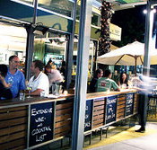 Luxe Resturant  Wine Bar - Airlie Beach Holiday