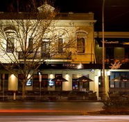 Crown and Sceptre Hotel - Airlie Beach Holiday