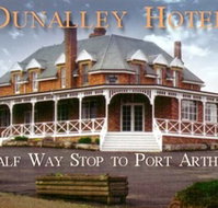 Dunalley Hotel - Airlie Beach Holiday