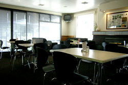 Kains Bar @ Riverview Hotel - Airlie Beach Holiday 0