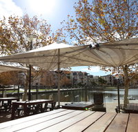 The Royal On The Waterfront - Airlie Beach Holiday