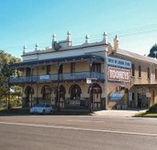 Caledonia Hotel - Airlie Beach Holiday