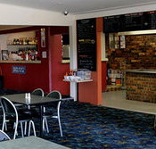 Greenwell Point Hotel - Airlie Beach Holiday