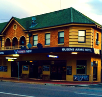 Queens Arms Hotel - Airlie Beach Holiday