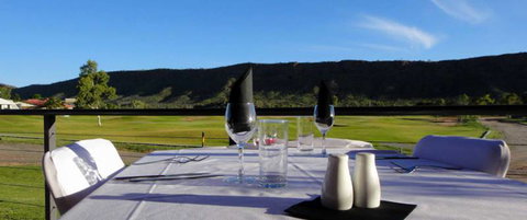 Range View Restaurant - Airlie Beach Holiday 4