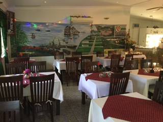 Alice Vietnamese Restaurant - Airlie Beach Holiday 1