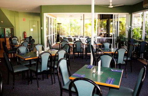 KBR’s Licensed Restaurant - Airlie Beach Holiday 1