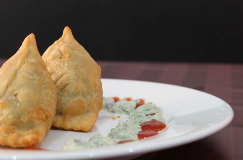 Aromas Of India Restaurant - Airlie Beach Holiday 4