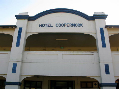 Coopernook Hotel - Airlie Beach Holiday 0