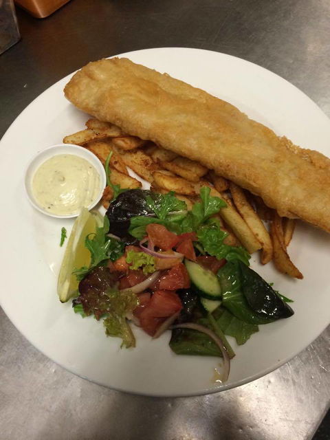 Coomera Waters Tavern - Airlie Beach Holiday 4