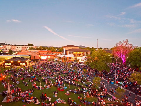 Albury Carols By Candlelight - Airlie Beach Holiday 1