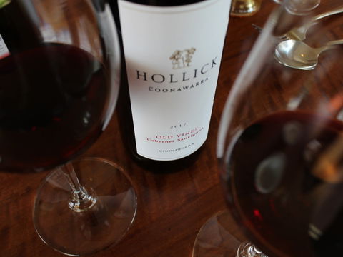 FOUR & TWENTY BLACKBIRDS - Airlie Beach Holiday 2