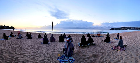 Meditation Mainstream Free Beach Meditation Session Mooloolaba - Airlie Beach Holiday 1