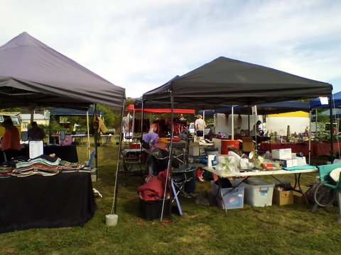 Tarago Craft, Art, Produce Seasonal (CAPS) Market - Airlie Beach Holiday 1