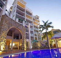 at Blue Horizon Resort Apartments - Airlie Beach Holiday