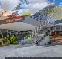 Cotswold Gardens - Airlie Beach Holiday