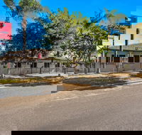 Econo Lodge Moree Spa Motor Inn - Airlie Beach Holiday