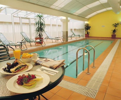 Clarion Suites Gateway - Airlie Beach Holiday 4