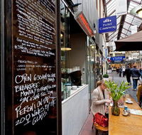 Hotel Causeway - Airlie Beach Holiday