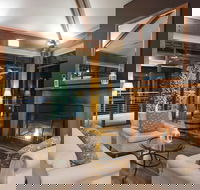 Oaks Cypress Lakes Resort - Airlie Beach Holiday