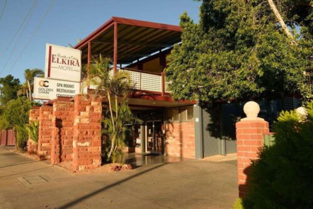 Alice Springs NT Airlie Beach Holiday