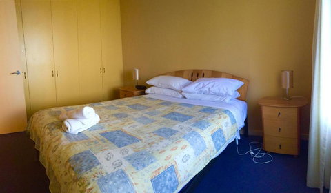 Horizons Beachfront Apartment - Airlie Beach Holiday 1