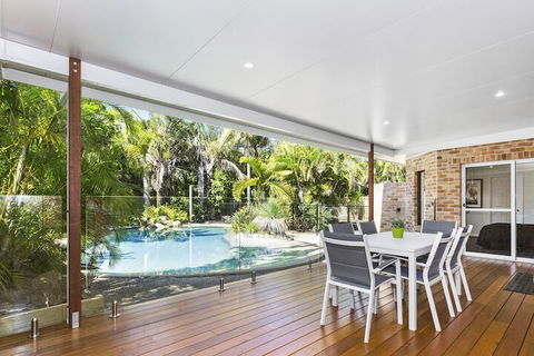 Fairlight Tweed Coast Holidays  - Airlie Beach Holiday 5