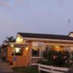 Bordertown Dukes Motorinn - Airlie Beach Holiday 1