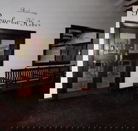 Royal Hotel Moree - Airlie Beach Holiday