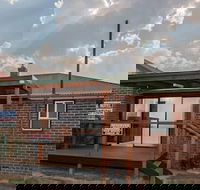 Royal Motel Tenterfield - Airlie Beach Holiday