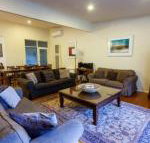 Jordan House - Airlie Beach Holiday