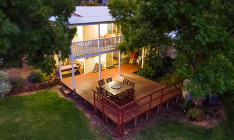 Chestnut Brae Farmstay - Airlie Beach Holiday 1