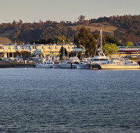 Bayside Hotel - Airlie Beach Holiday