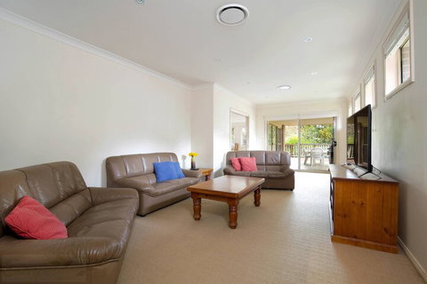 Refresham - Airlie Beach Holiday 7