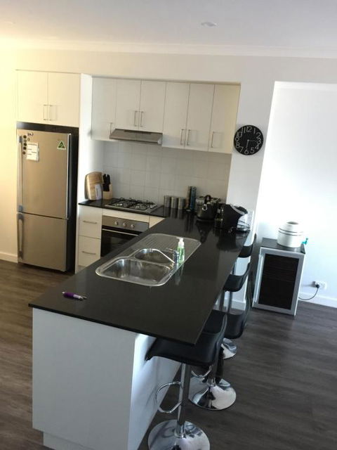 Falcon Bay 4x4 Townhouse - Airlie Beach Holiday 2