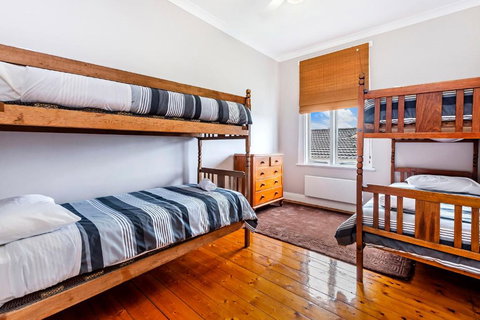 Catherine Normane Holiday House - Airlie Beach Holiday 2