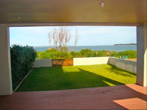 Waterfront Dream Vincentia - Airlie Beach Holiday 6