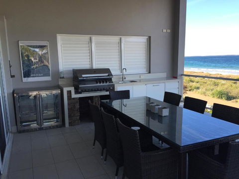 Waterfront Dream Vincentia - Airlie Beach Holiday 3