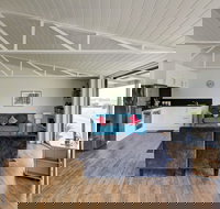 Lagoons Bay Garden Pavillion 2 - Airlie Beach Holiday