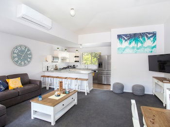 Fairway Haven Getaway - Airlie Beach Holiday 2