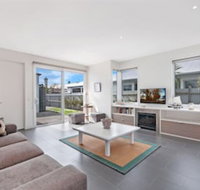 The Craic - Airlie Beach Holiday