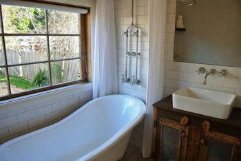 La Maisonette - Gorgeous 2 Bedroom - Airlie Beach Holiday 3