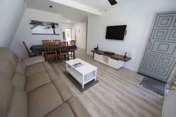 Adalene At South West Rocks - Airlie Beach Holiday 0