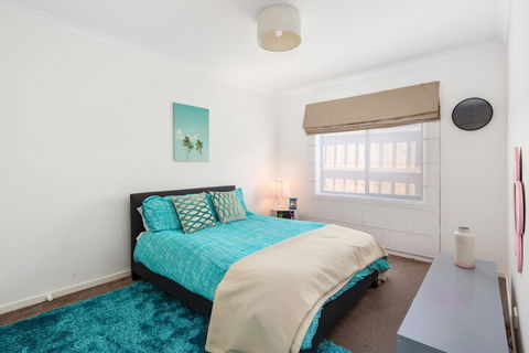 The Grampian Phillip Island - Airlie Beach Holiday 3